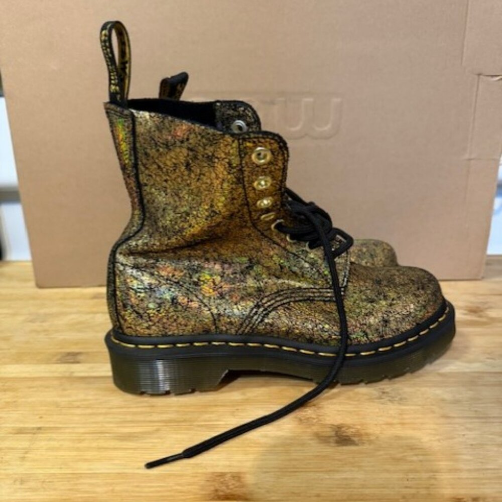 Dr. Martens Cracked Gold 1460 Pascal Lace-Up Boots - NWOT - Picture 7 of 16